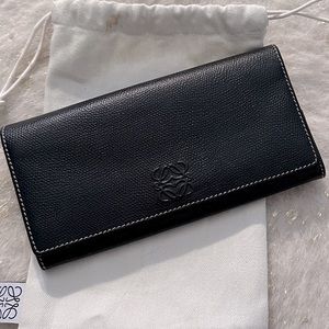 🔆SOLD🔆Authentic Loewe wallet